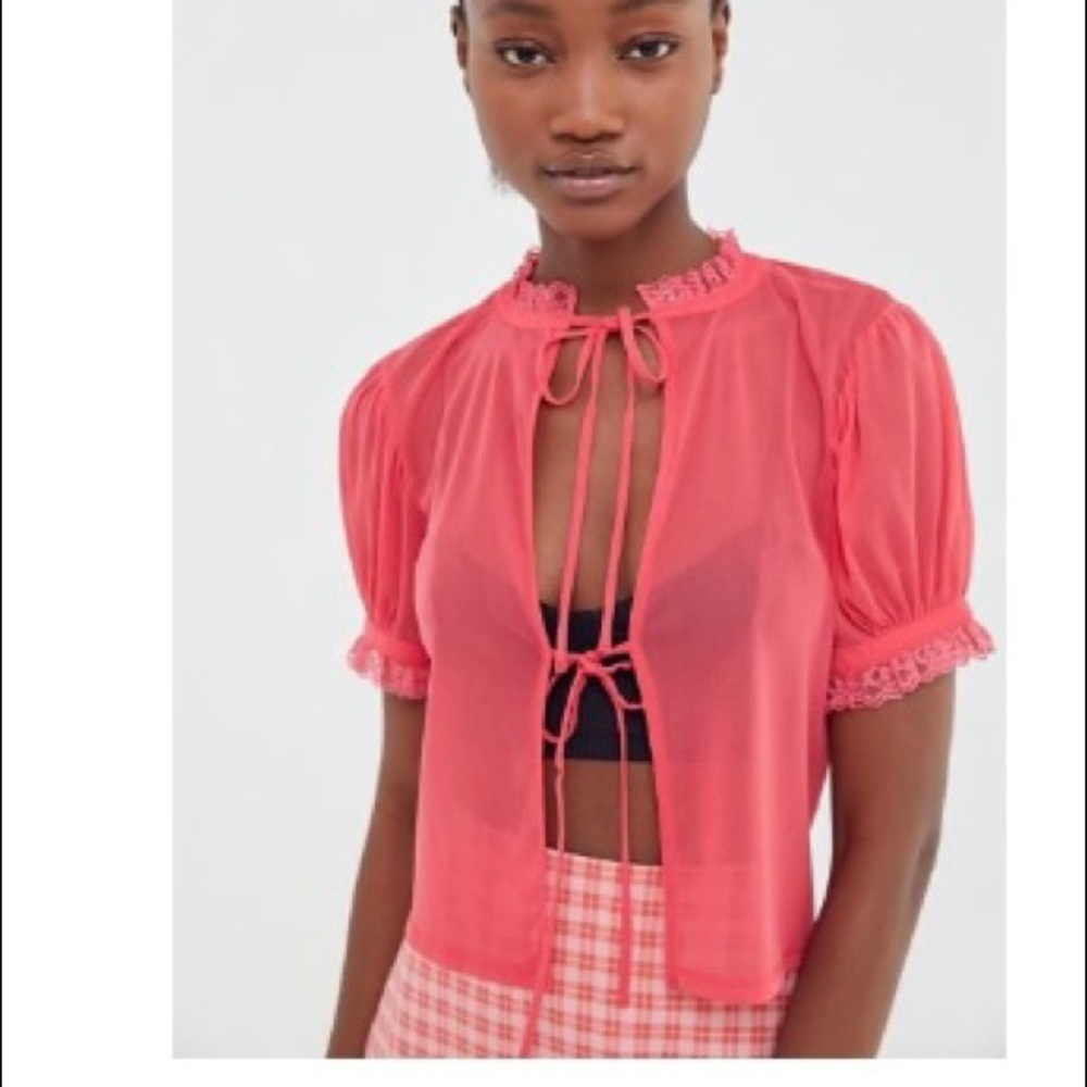 UO Shear Tie/Front top